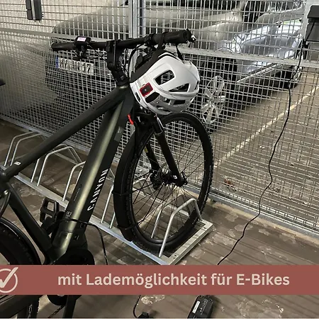 New York - Fuer Freunde & Familien, Stadtnah, Parkplatz, E-ladestation, Gitterbox Fuer Fahrraeder, Fitnessstudio, Digitale Gaestemappe Mit Restaurant- Und Unternehmenstipps * 코블렌츠