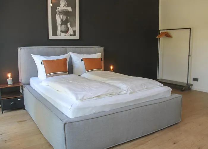 Apartment New York - Fuer Freunde & Familien, Stadtnah, Parkplatz, E-ladestation, Gitterbox Fuer Fahrraeder, Fitnessstudio, Digitale Gaestemappe Mit Restaurant- Und Unternehmenstipps Koblenz (Rhineland-Palatinate)