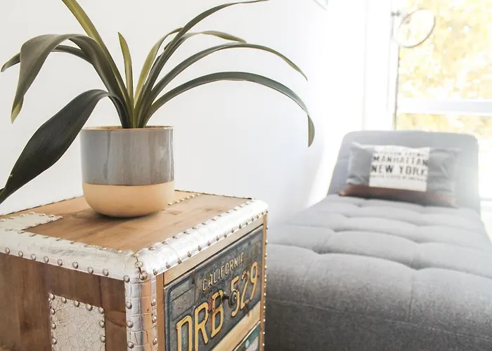 New York - Fuer Freunde & Familien, Stadtnah, Parkplatz, E-ladestation, Gitterbox Fuer Fahrraeder, Fitnessstudio, Digitale Gaestemappe Mit Restaurant- Und Unternehmenstipps Apartment Koblenz (Rhineland-Palatinate)