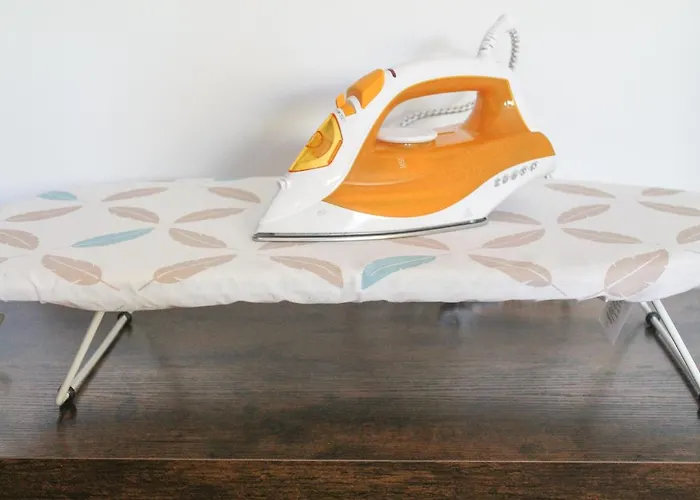 New York - Fuer Freunde & Familien, Stadtnah, Parkplatz, E-ladestation, Gitterbox Fuer Fahrraeder, Fitnessstudio, Digitale Gaestemappe Mit Restaurant- Und Unternehmenstipps * Coblence