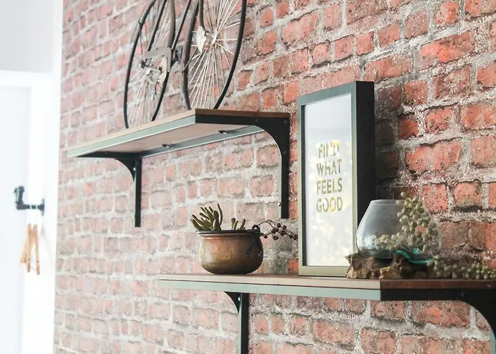 New York - Fuer Freunde & Familien, Stadtnah, Parkplatz, E-ladestation, Gitterbox Fuer Fahrraeder, Fitnessstudio, Digitale Gaestemappe Mit Restaurant- Und Unternehmenstipps * Coblence