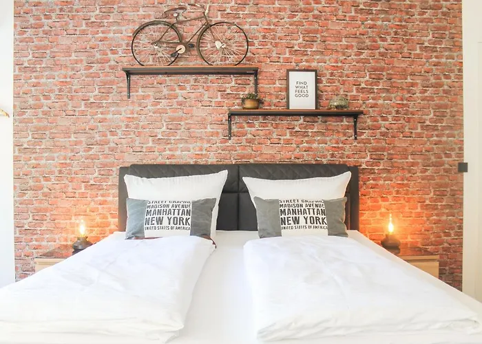 New York - Fuer Freunde & Familien, Stadtnah, Parkplatz, E-ladestation, Gitterbox Fuer Fahrraeder, Fitnessstudio, Digitale Gaestemappe Mit Restaurant- Und Unternehmenstipps * 科布倫茨