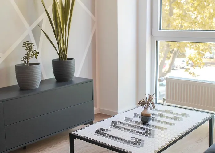 New York - Fuer Freunde & Familien, Stadtnah, Parkplatz, E-ladestation, Gitterbox Fuer Fahrraeder, Fitnessstudio, Digitale Gaestemappe Mit Restaurant- Und Unternehmenstipps * Coblence