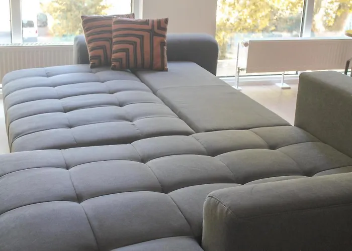 New York - Fuer Freunde & Familien, Stadtnah, Parkplatz, E-ladestation, Gitterbox Fuer Fahrraeder, Fitnessstudio, Digitale Gaestemappe Mit Restaurant- Und Unternehmenstipps Koblenz (Rhineland-Palatinate)